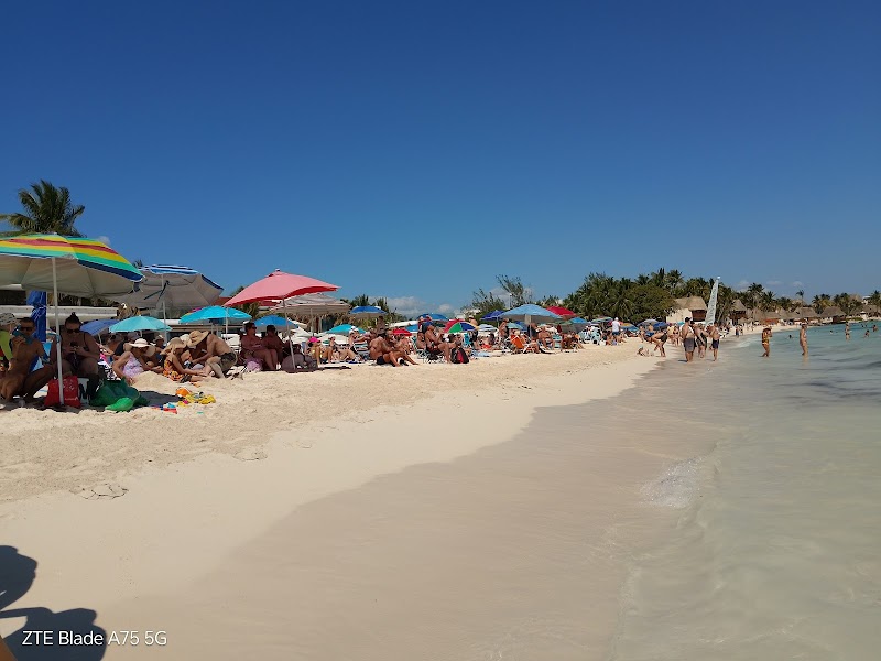 Mamita's Beach Club