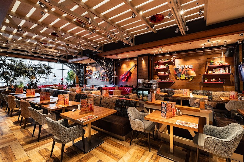 Happy Bar & Grill Mall Sofia