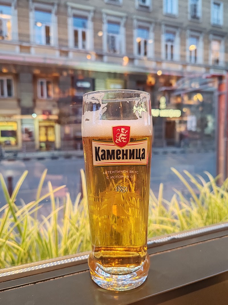 Happy Bar & Grill Rakovski