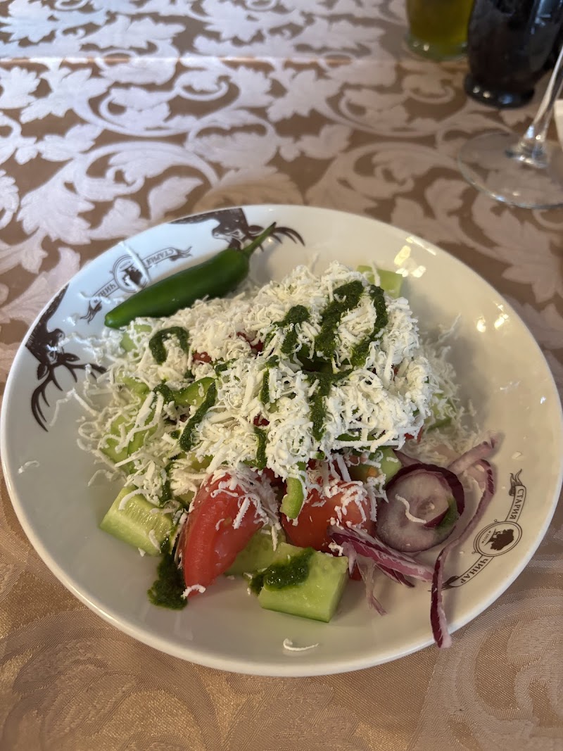 Restaurant "Staria Chinar"