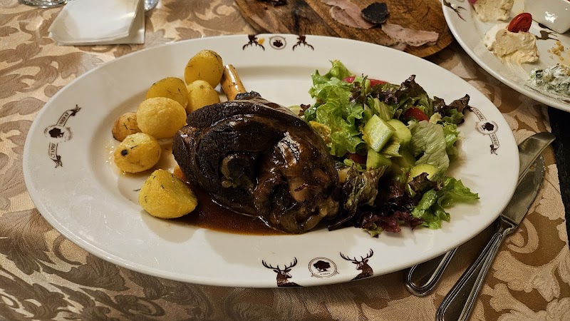 Restaurant "Staria Chinar"
